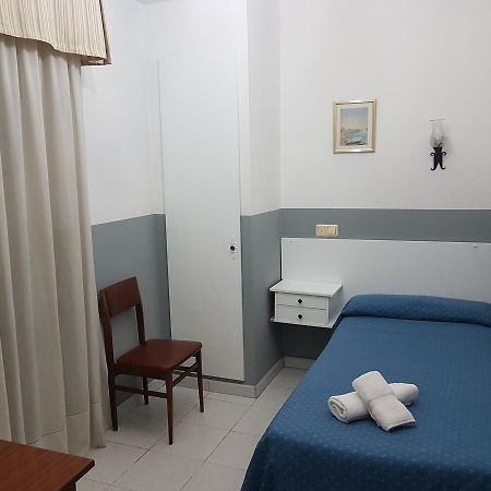 Hostal Restaurante Classic Columbrianos ภายนอก รูปภาพ