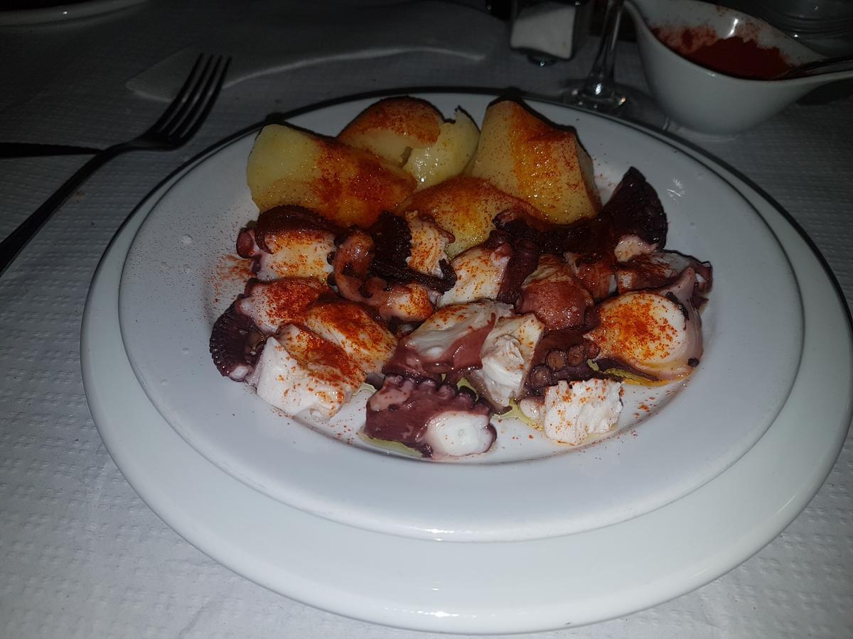 Hostal Restaurante Classic Columbrianos ภายนอก รูปภาพ