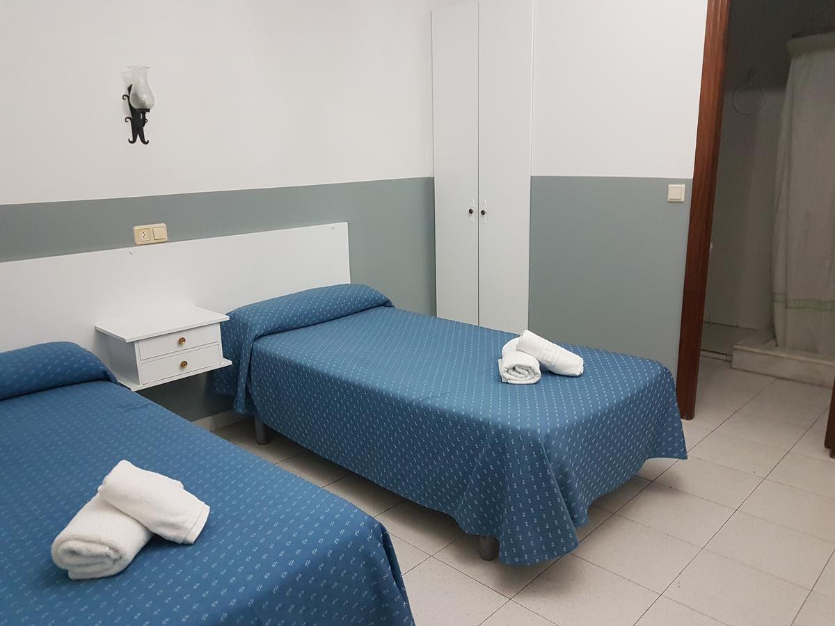 Hostal Restaurante Classic Columbrianos ภายนอก รูปภาพ